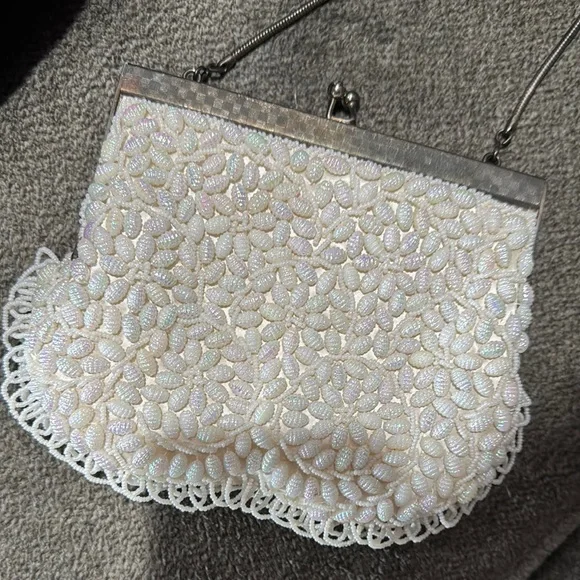 Elegant White Beaded Clutch - Picture 2 of 6